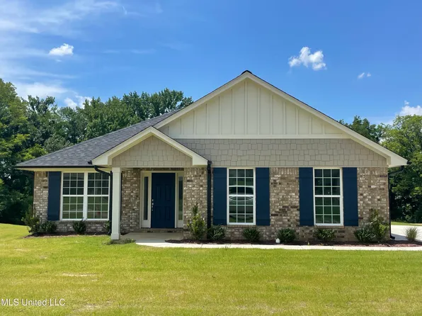 7807 Mary McCoy Dr, Horn Lake, MS 38637