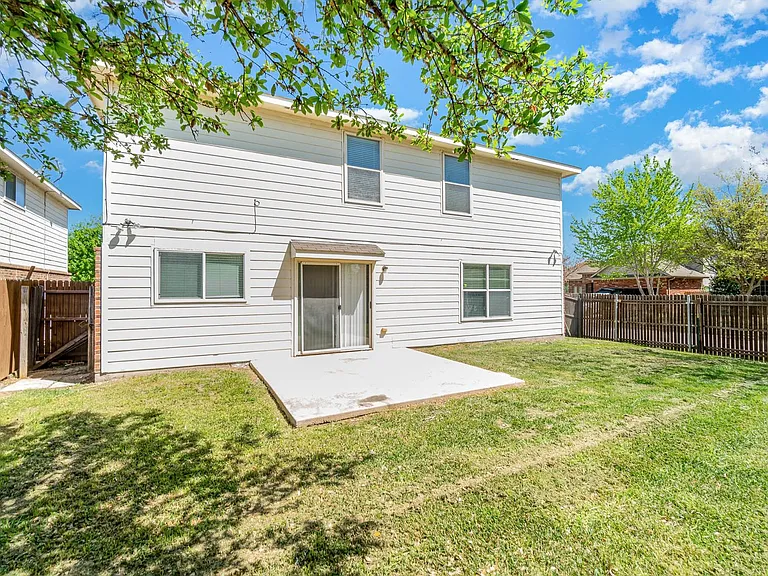 4956 Thorn Hollow Dr — Photo 22