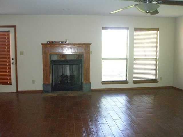 2nd image of 4900 E Haley Ln