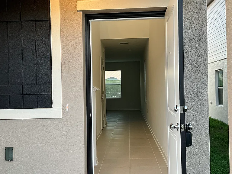 3367 Alexander Dr — Photo 4