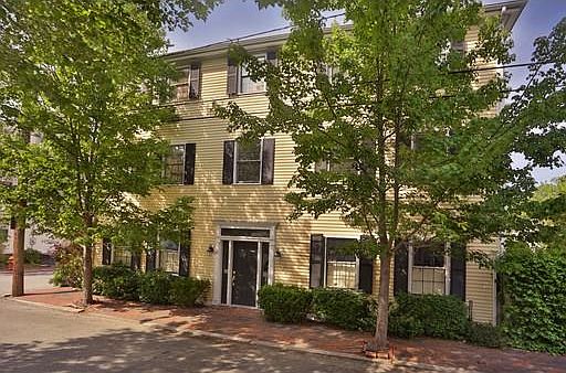 1st image of 15 Beck St