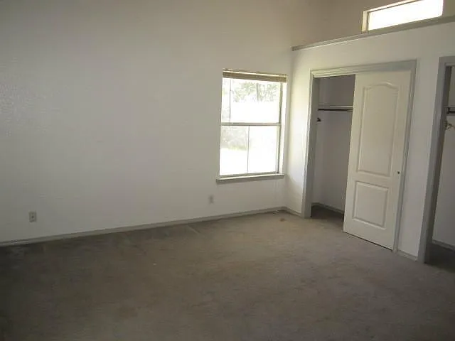 1468 Plaza Verde Dr — Photo 9
