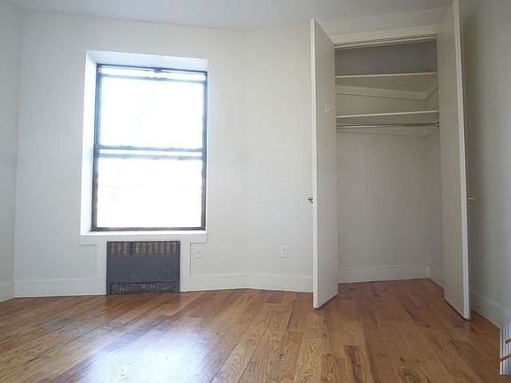 5th image of 567 E 22nd St APT C3