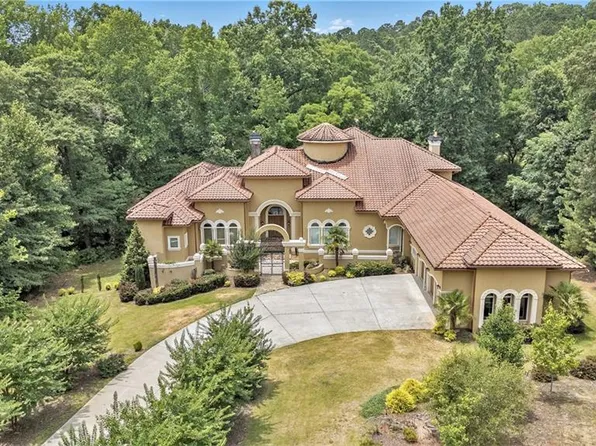 1608 Golden Creek Ct SW, Conyers, GA 30094