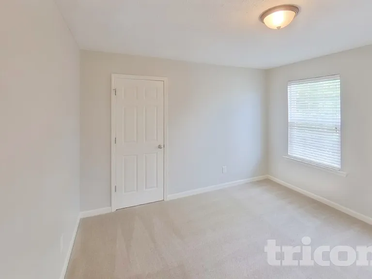 6429 Sunnywood Dr — Photo 15