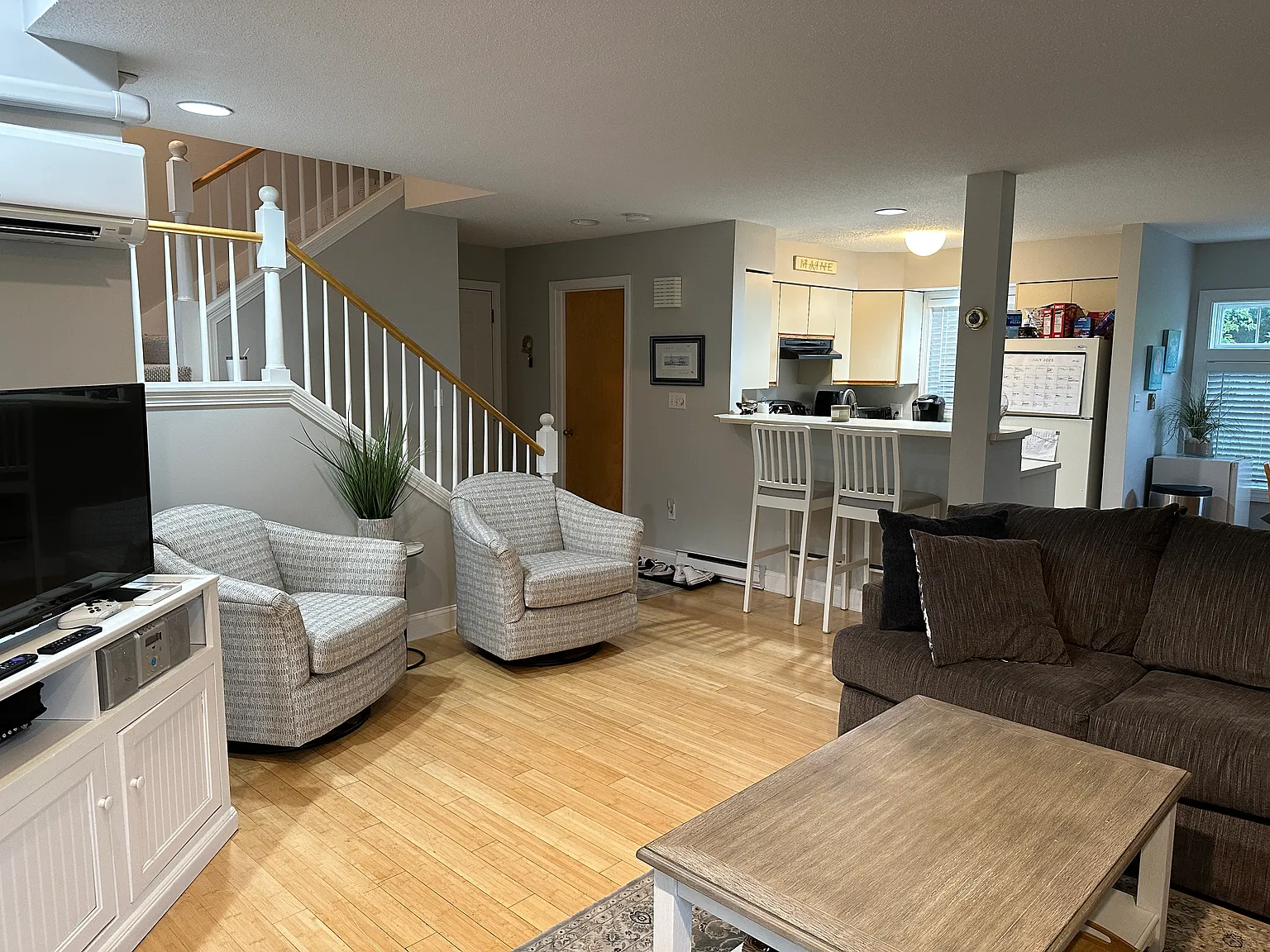 2 bed, 1.5 bath, 1080 sqft, $2,000 — Photo 2