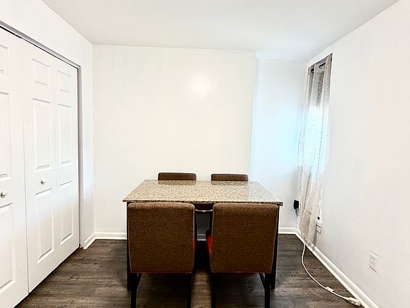 4th image of 539 Gold St