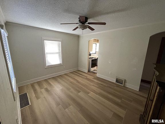 2nd image of 1503 W 36th St