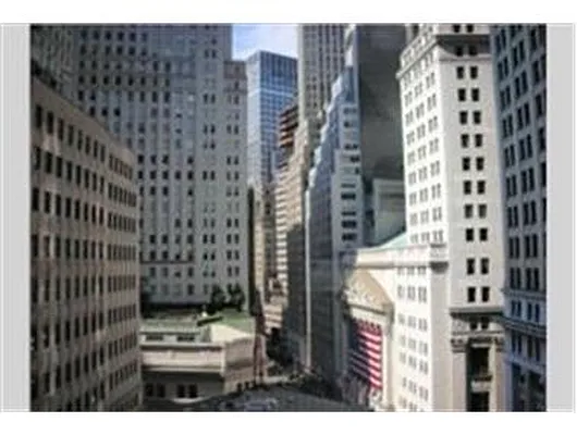 Sold by Douglas Elliman | media 15