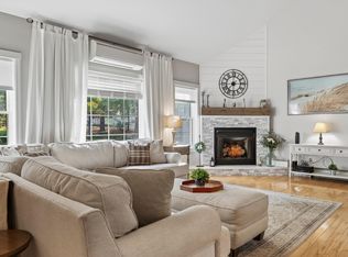 14 Rachel Dr, Kennebunk, ME 04043