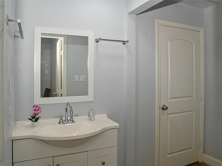5254 N Braeswood Blvd — Photo 40