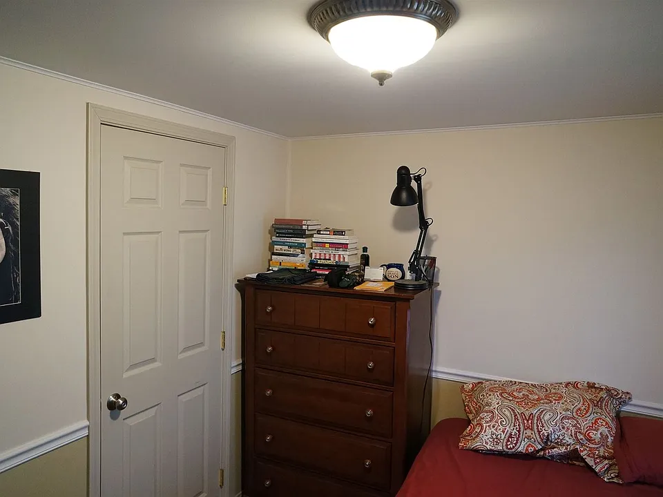 Bed Room #1