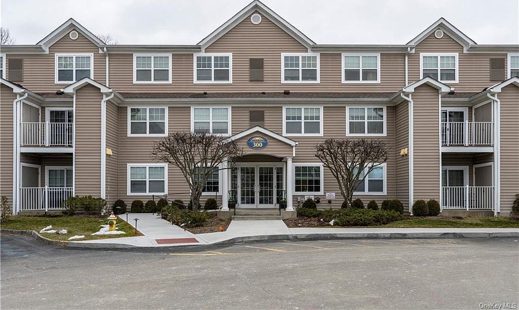 300 Woodcrest Lane UNIT 305, Mount Kisco, NY 10549 MLS H6281221 Zillow
