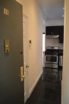 Rented by CoSo Apartments | media 35