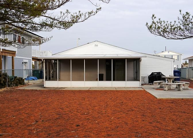 21643341