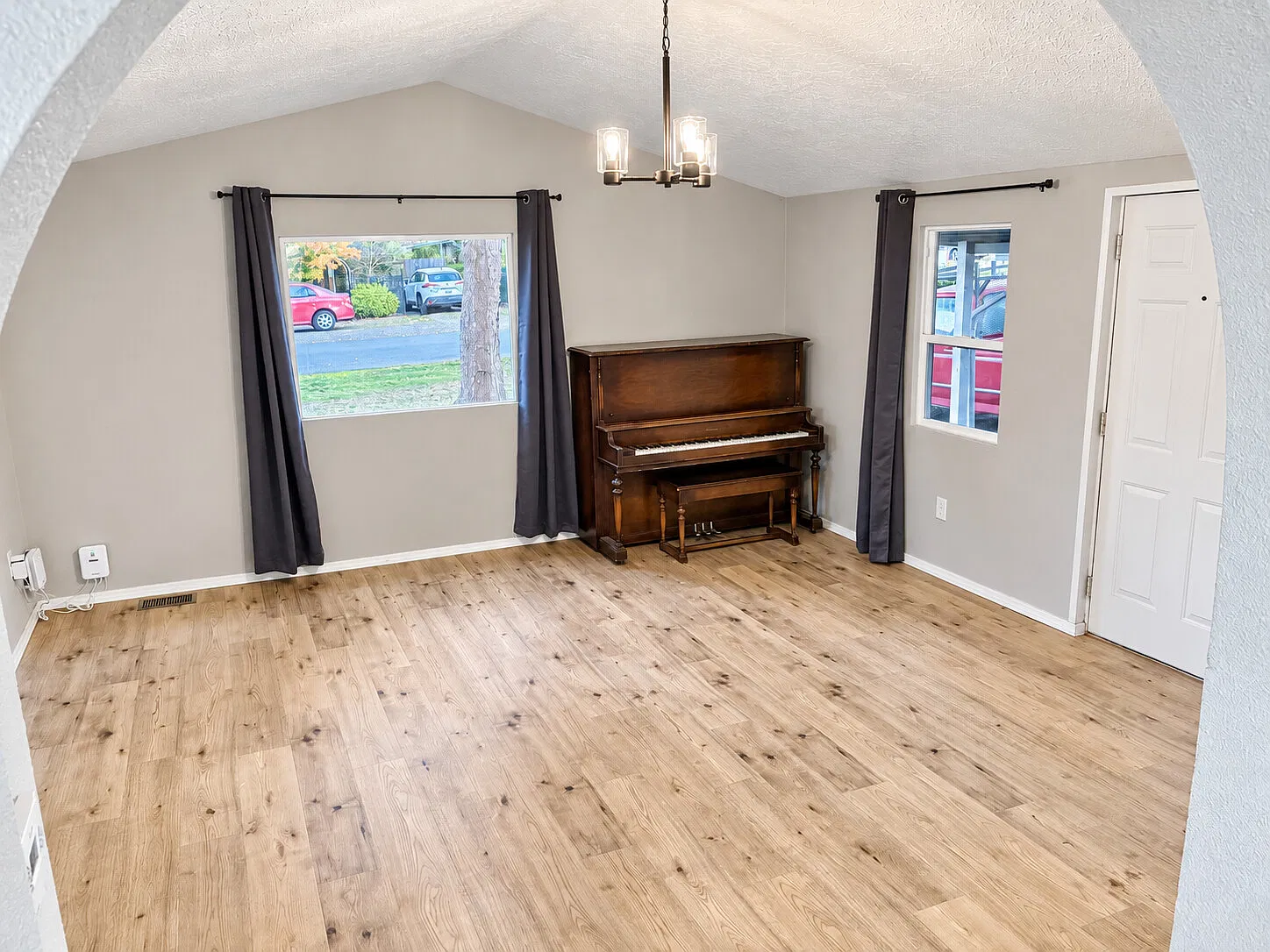 2 bed, 1440 sqft, $2,800 — Photo 3