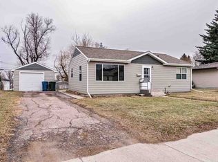 2051 11th Ave, Belle Fourche, SD 57717