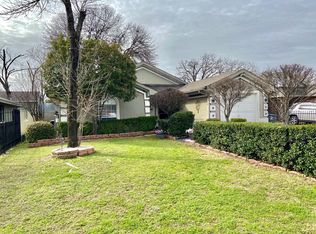 10422 Grady Ln, Dallas, TX 75217
