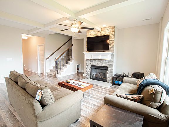2nd image of 1197 Eagles Nest Ln