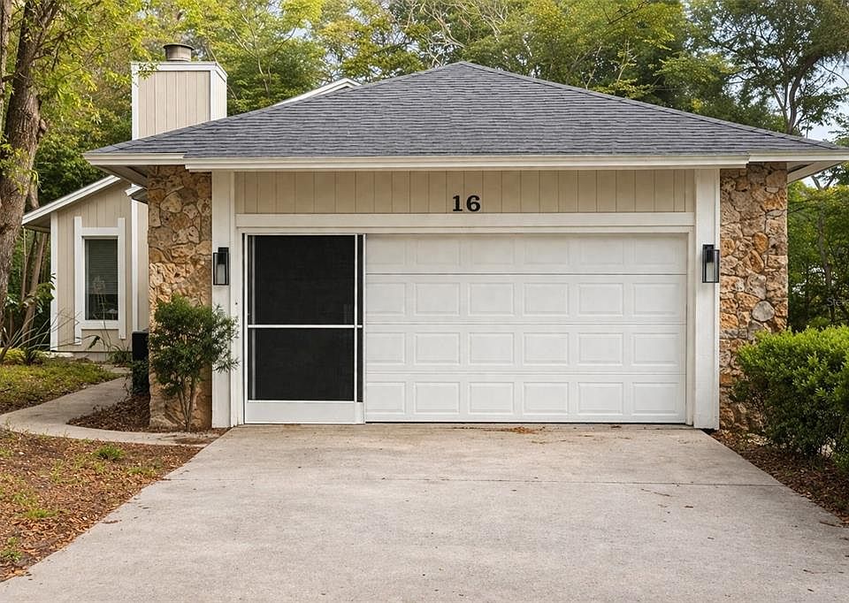 1st image of 16 Raintree Ct