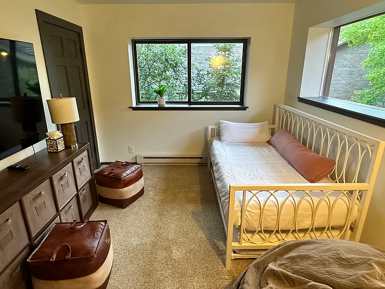 430 Henley Rd — Photo 14