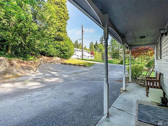4th image of 14711 Cascadian Way #2