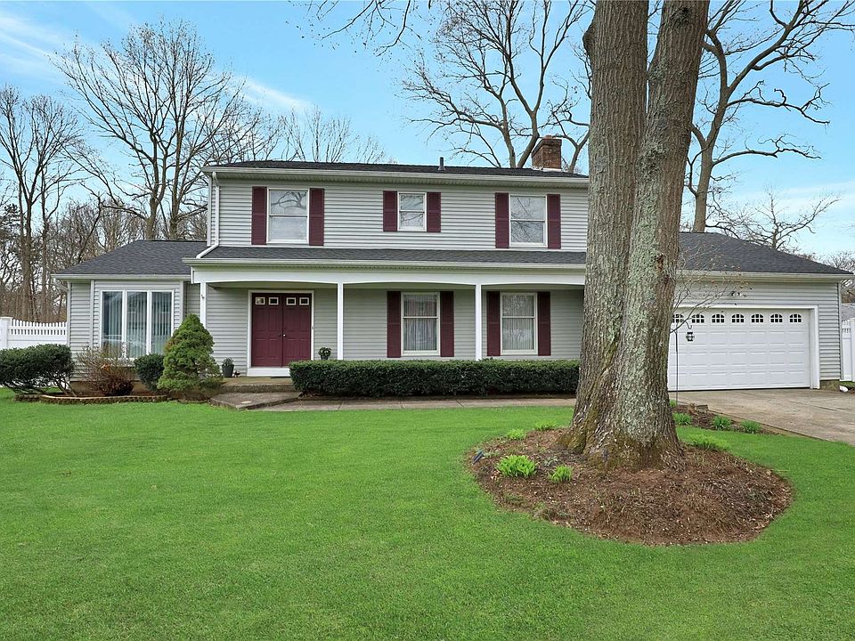 1st image of 8 Loretta Ct