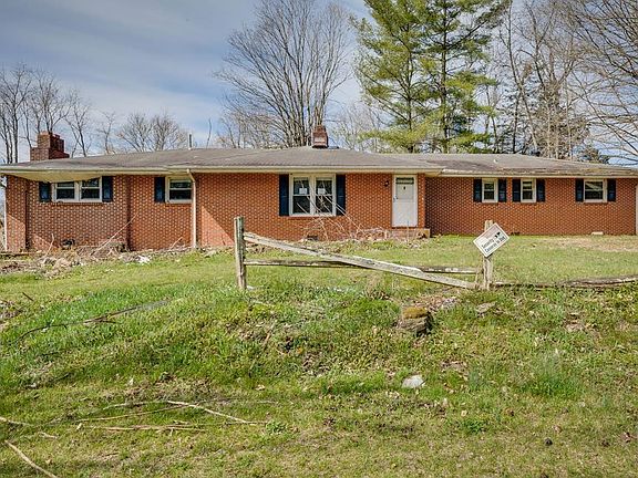 2nd image of 36181 Plum Creek Rd