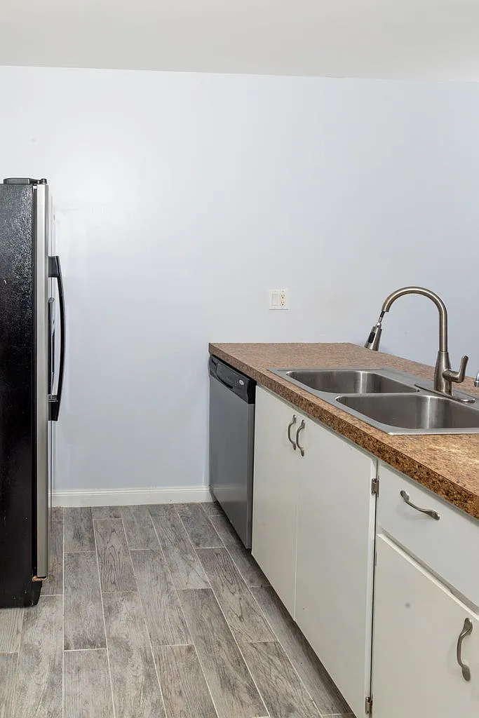2 bed, 1236 sqft, $2,350 — Photo 2