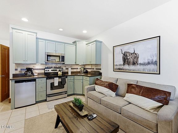 3rd image of 2305 Sidewinder Dr #911