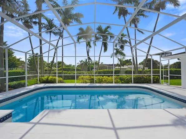 8330 SW 171st St, Palmetto Bay, FL 33157