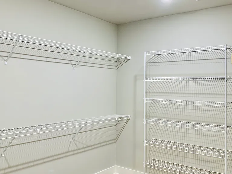 564 Yulan Cir #564 — Photo 11