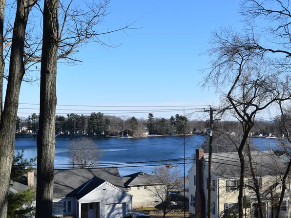 385 Frenchtown Rd, Bridgeport, CT 06606