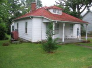 114 Franklin Blvd N, Gretna, VA 24557