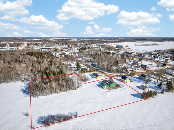 23 Park Ave, O'Leary, PE C0B 1V0