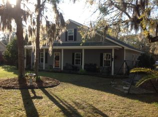 100 Pine Lake Dr, Brunswick, GA 31525