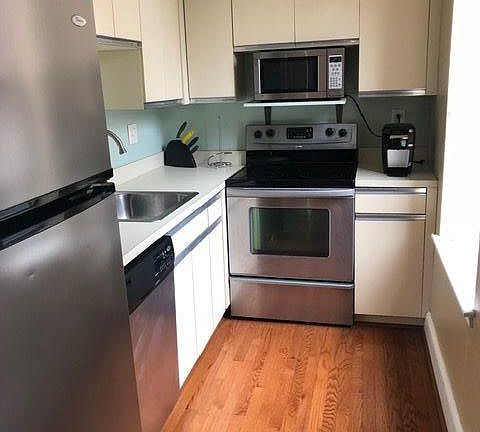 Kitchen, with dishwasher