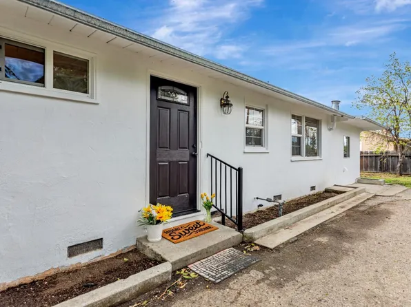 3070 Airline Hwy, Hollister, CA 95023