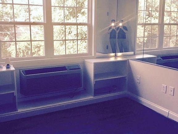 2nd image of 2241 Farrington Ave APT 303