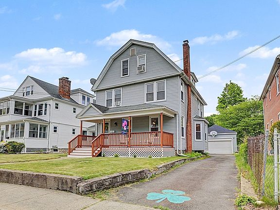 4th image of 21 Dexter St