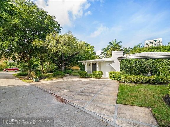 5th image of 1236 E Lake Dr