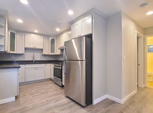 127 Clarendon Rd APT 1, Pacifica, CA 94044