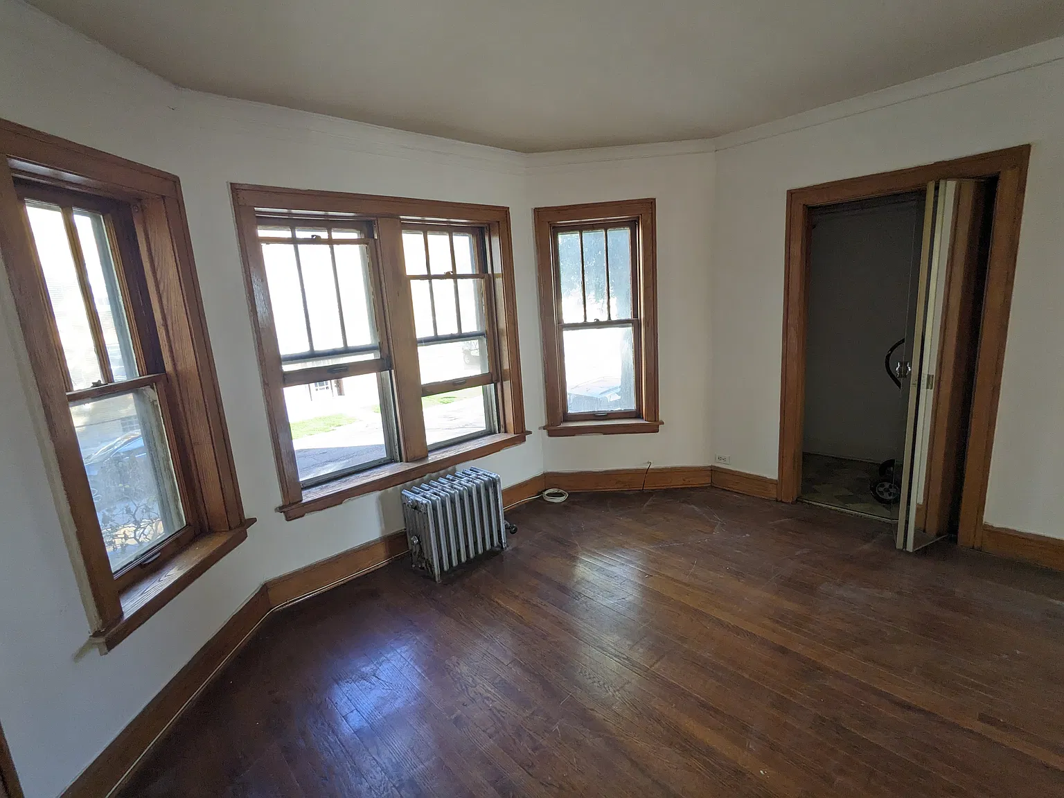 1 bed, 700 sqft, $1,250 — Photo 3