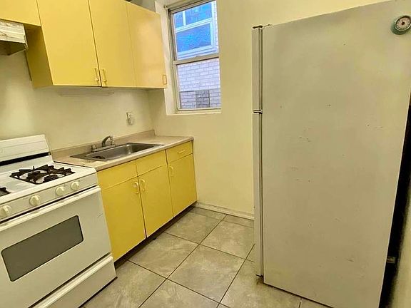 5th image of 41-21 29th St #3P