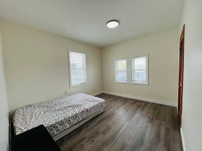 539 Washington St #3 — Photo 8