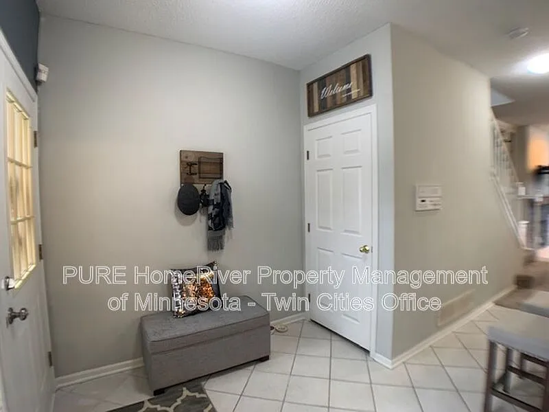 2 bed, 3.0 bath, 1965 sqft, $2,475 — Photo 2