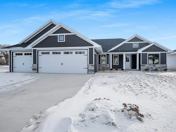 4454 Nature Rdg, Green Bay, WI 54313