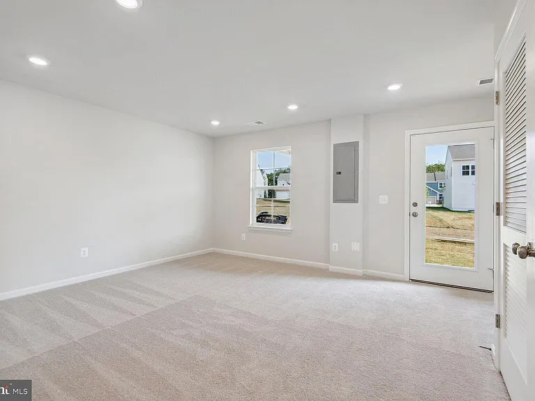 154 Tye Ct — Photo 5