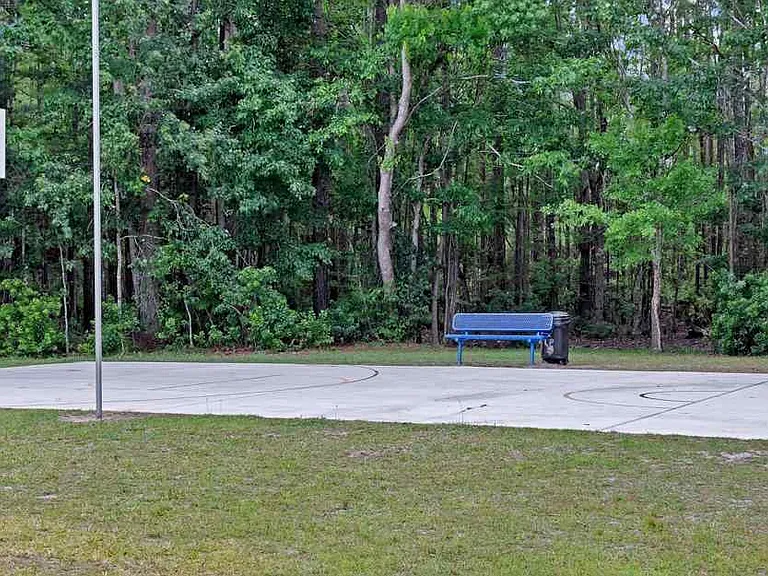 2081 Chaffee Rd S — Photo 7