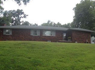 1024 W Garland St, Siloam Springs, AR 72761